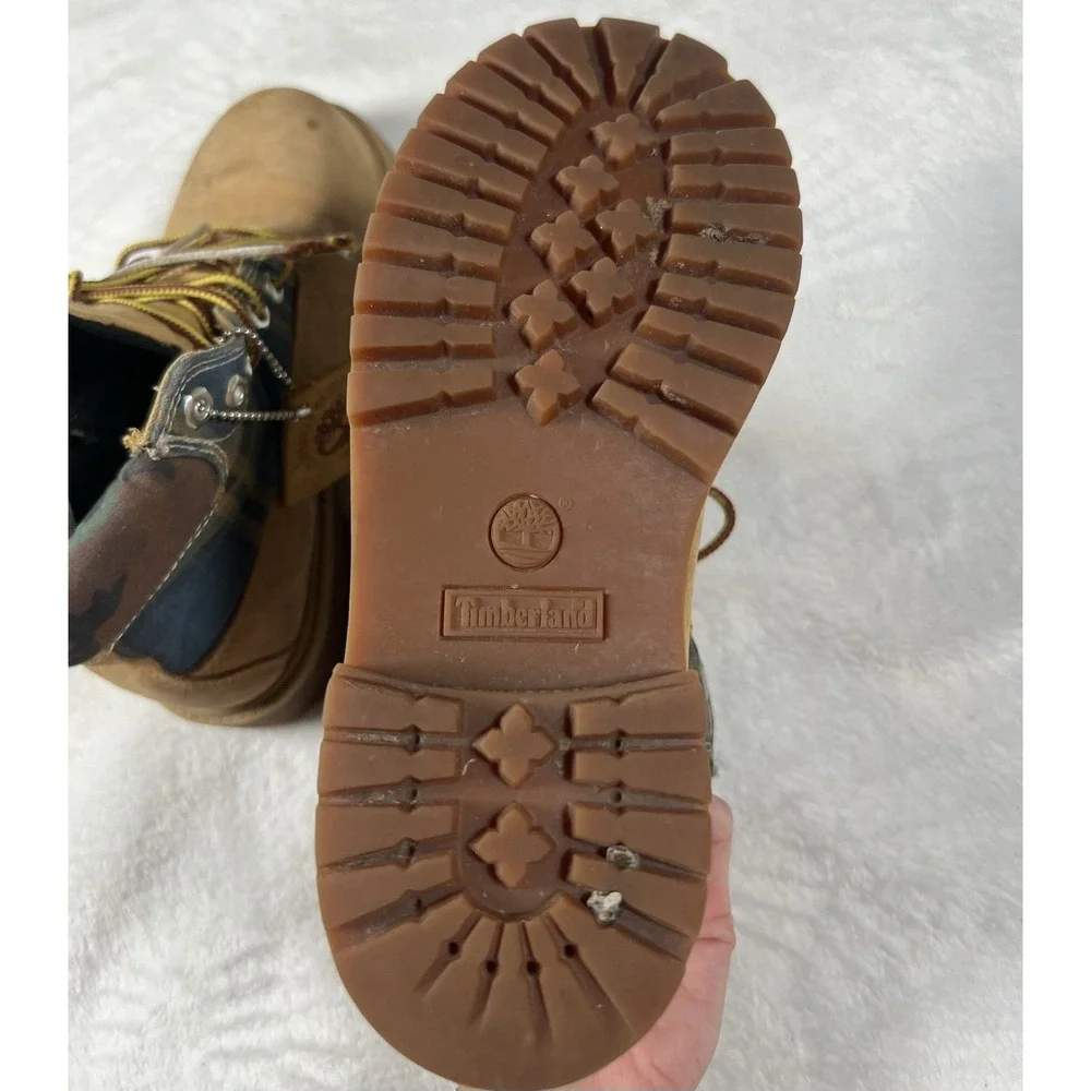 Timberland Toddler Camo Plaid Collar Waterproof Boots‎ Size 2